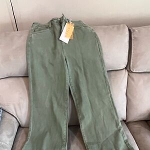 Risen jeans. Olive, wide leg